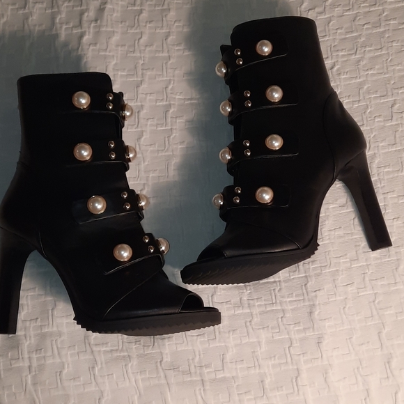 Karl Lagerfield Paris Brayden Booties 